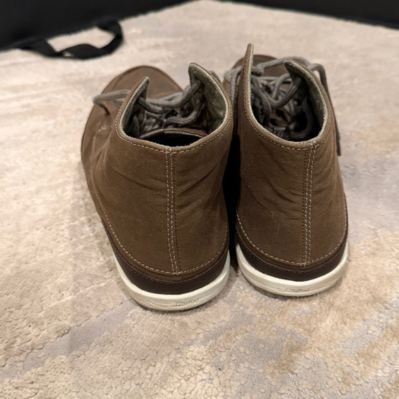 $139 Men\'s OLAKAI \